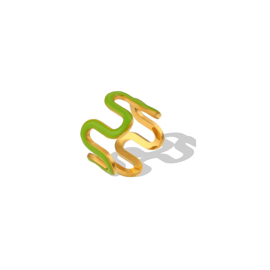 Green wavy band ring with vibrant enamel and fun design.